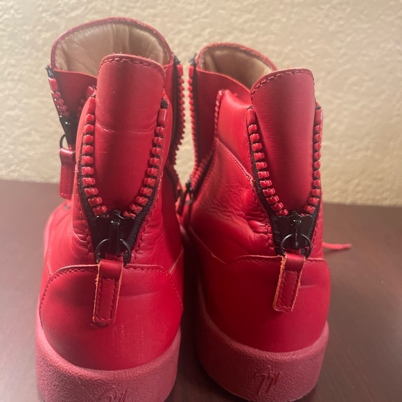 Giuseppe Zanotti Red High-Top Sneakers with Side Zippers - Picture 3 of 12